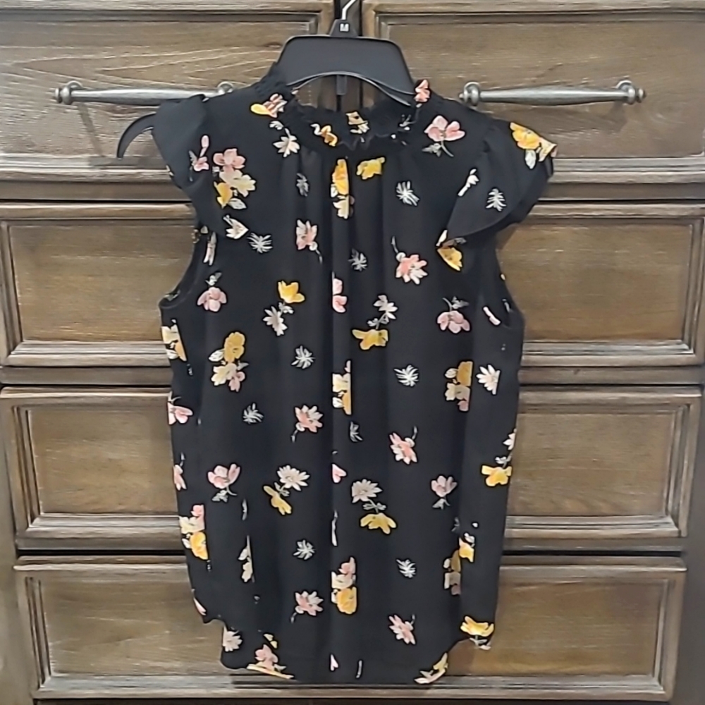 Cap sleeve flowy top